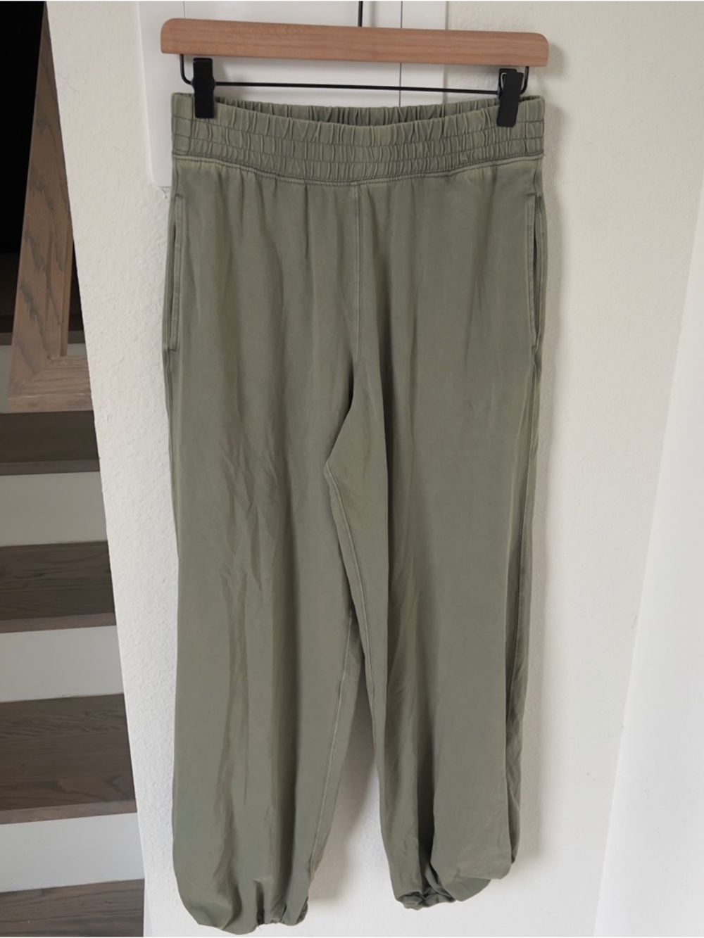 NWOT Free People Hot Shot Crossover Set in Terrain Green - Picture 7 of 9